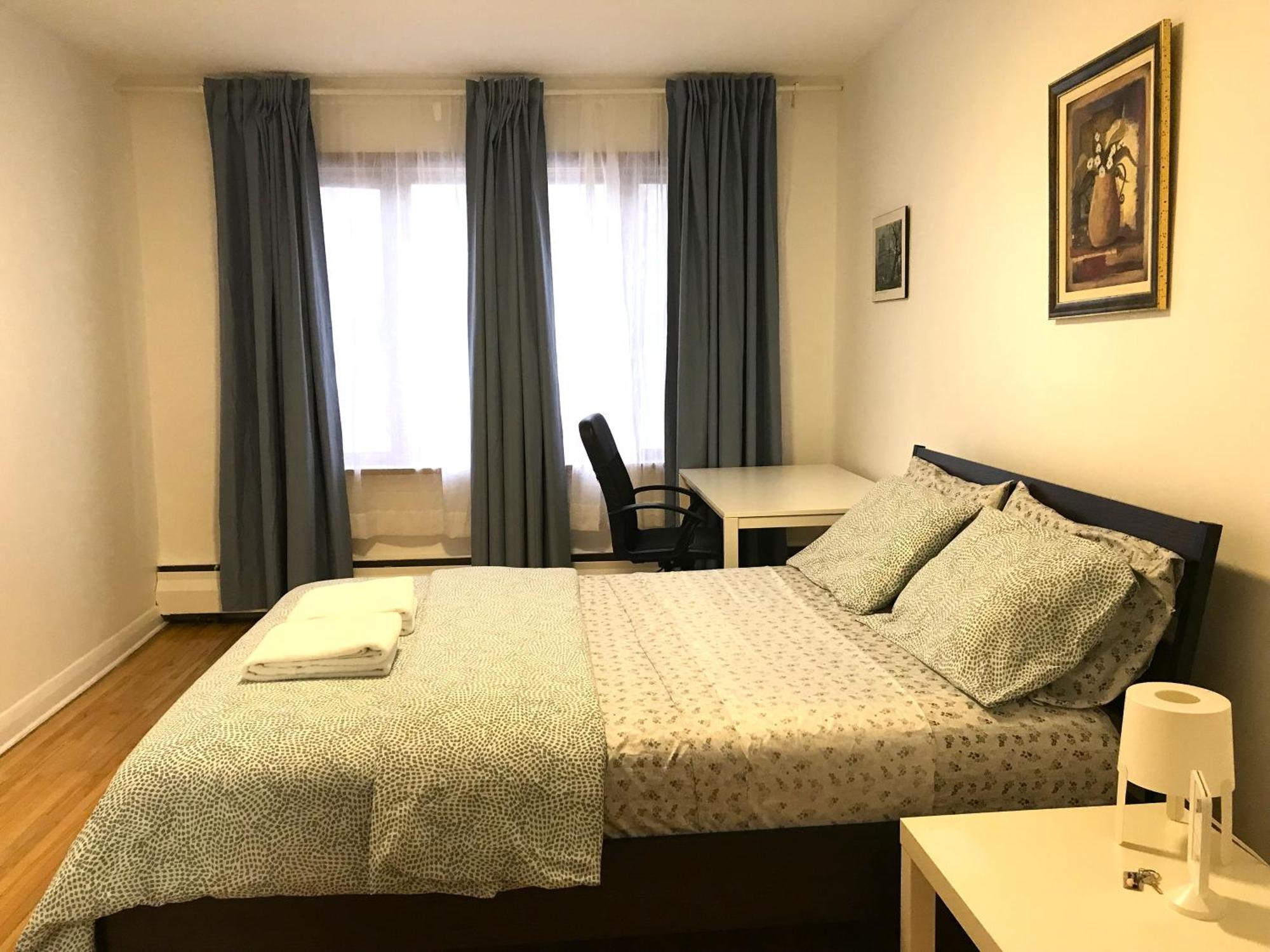 Big Private Room Midmontreal Next To Station Metro - Parking Free מראה חיצוני תמונה