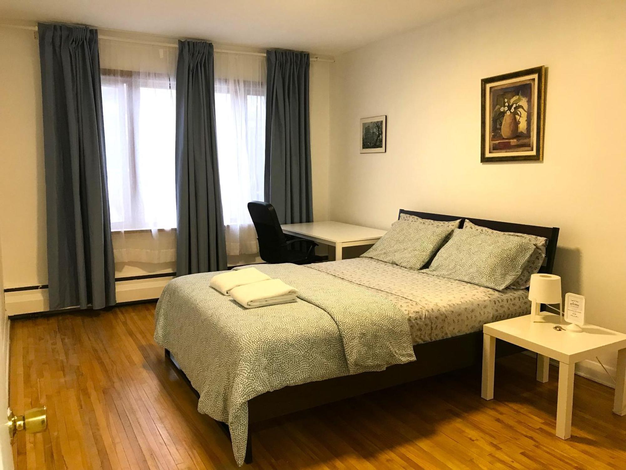 Big Private Room Midmontreal Next To Station Metro - Parking Free מראה חיצוני תמונה