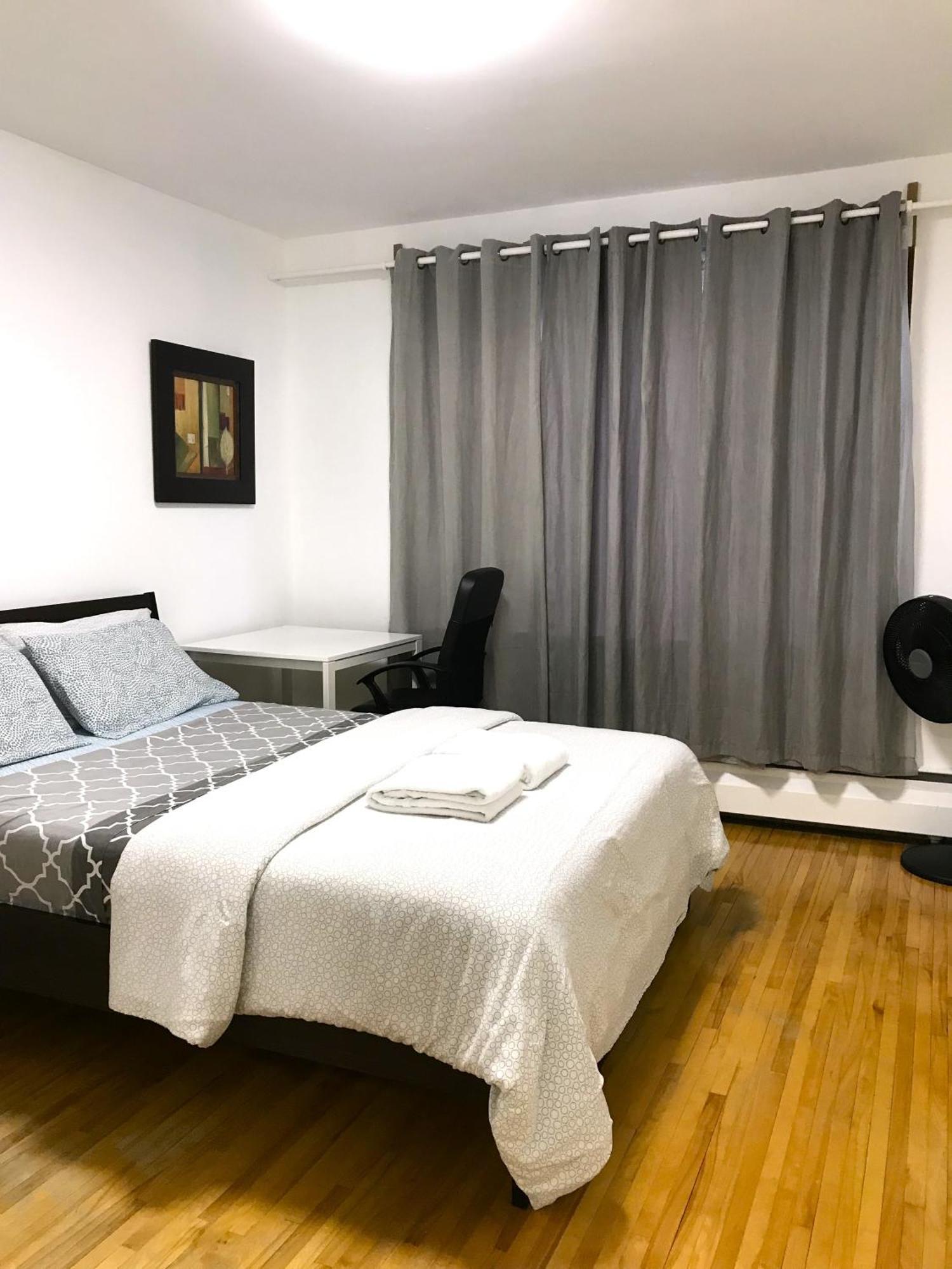 Big Private Room Midmontreal Next To Station Metro - Parking Free מראה חיצוני תמונה