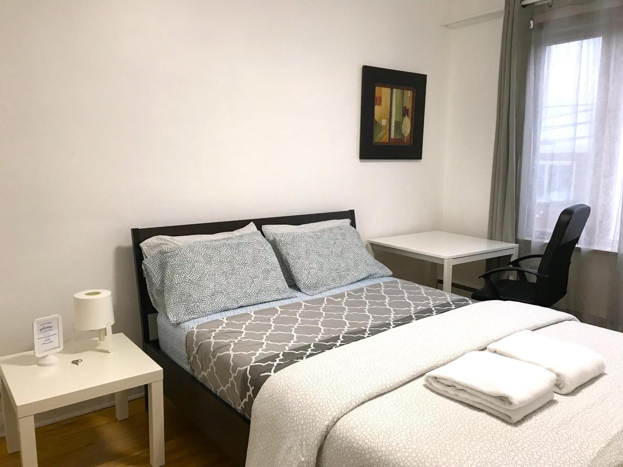 Big Private Room Midmontreal Next To Station Metro - Parking Free מראה חיצוני תמונה